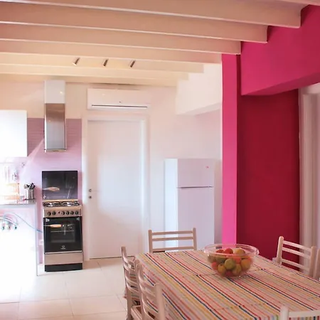 Apartment Comeinsicily - Rocce Nere Giardini Naxos
