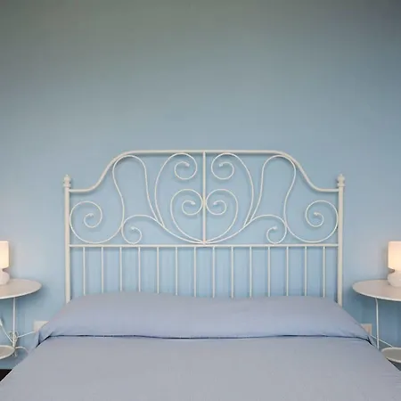 Apartamento Comeinsicily - Rocce Nere Giardini Naxos